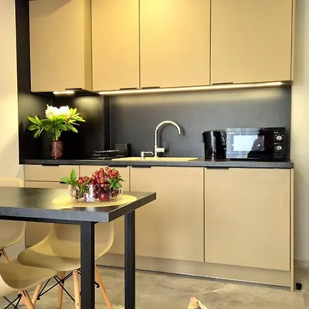Sunshine By Housine Apartment *