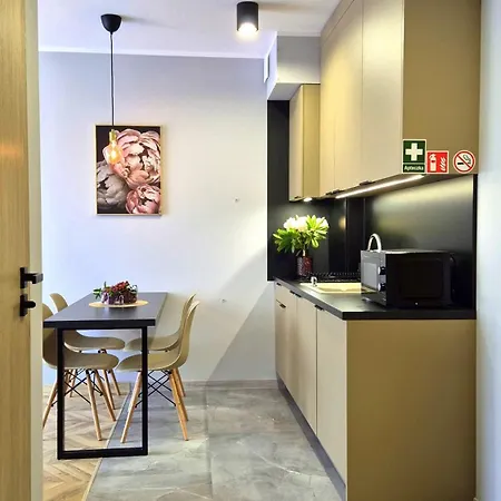 Sunshine By Housine Zator